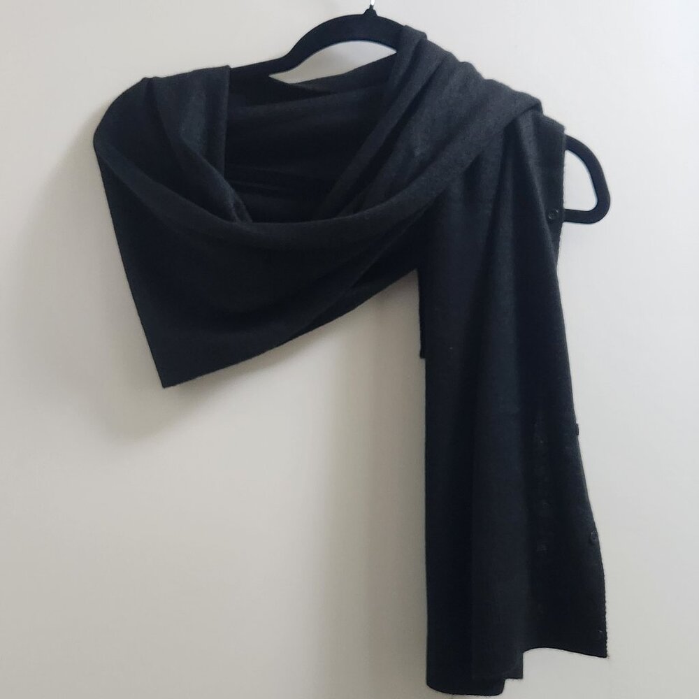 Simply Noelle Black Wrap Scarf - Picture 2 of 7